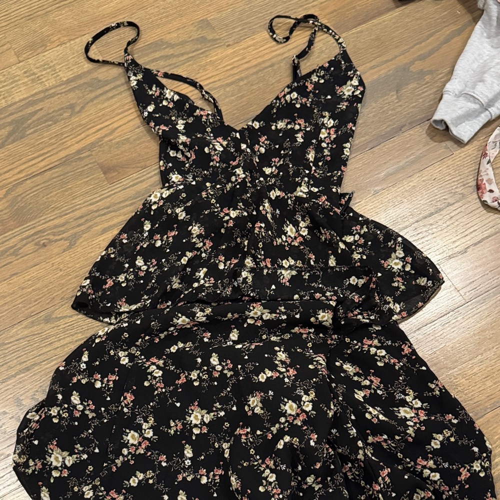 Forever 21 Black Floral Mini Dress